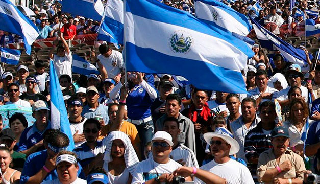 Claves y beneficios de la nueva ley para la diáspora y salvadoreños retornados