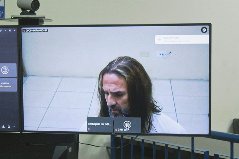 Muyshondt dice que padece de un tumor y pide evaluaciones médicas