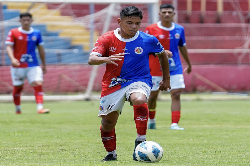 FAS y Luis Ángel Firpo se mantienen líderes del Apertura 2025