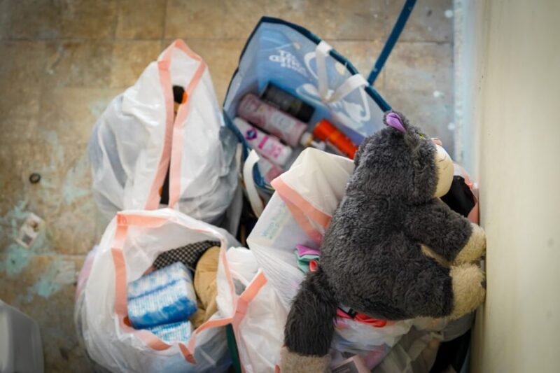 Rescatan a cinco menores y una mujer en allanamiento por explotación sexual