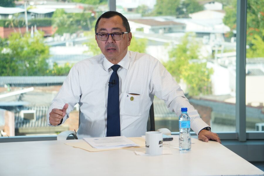 Presidente del Colegio Médico señala que DoctorSV no daría cobertura total por la brecha digital en el país