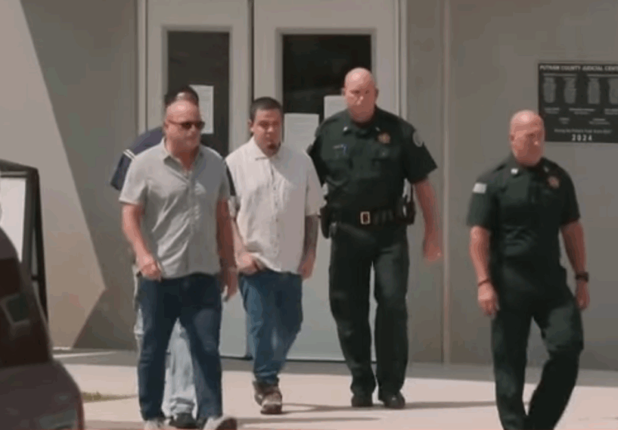 El salvadoreño Kilmar Ábrego García es liberado de una cárcel de Estados Unidos