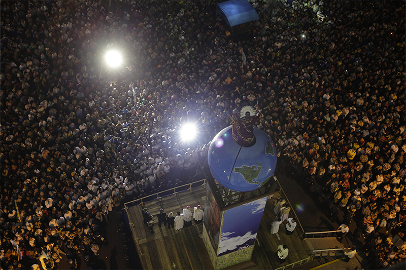 El Colocho, la bajada y la historia de las fiestas de San Salvador