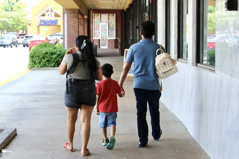«Tenemos miedo, ya casi no salimos»: el día a día de inmigrantes latinos en Atlanta