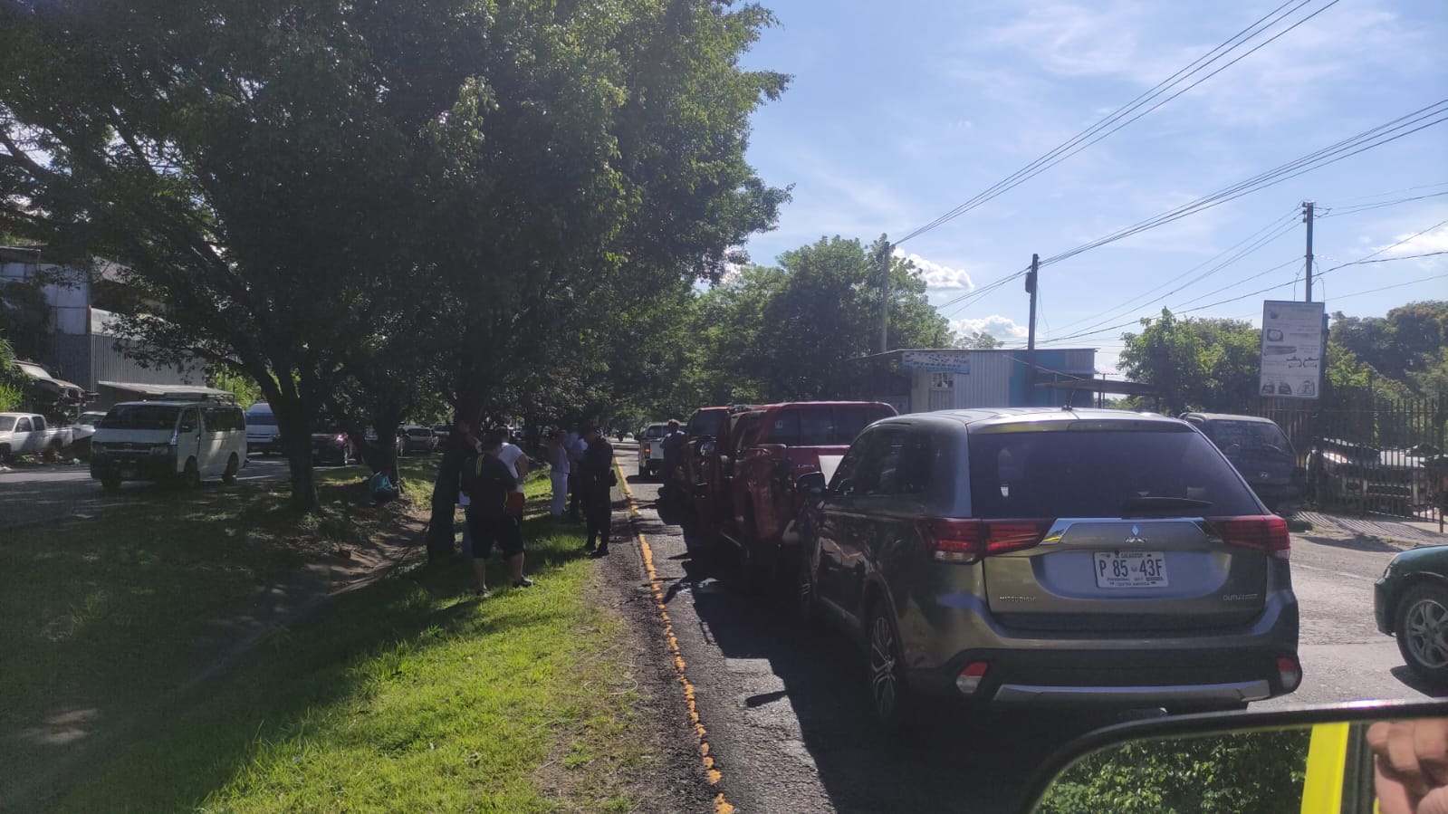 Seis carros chocan en la carretera entre Cojutepeque y San Martín