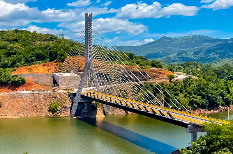 CEL desmiente rumores sobre daños en nuevo puente  de Carolina