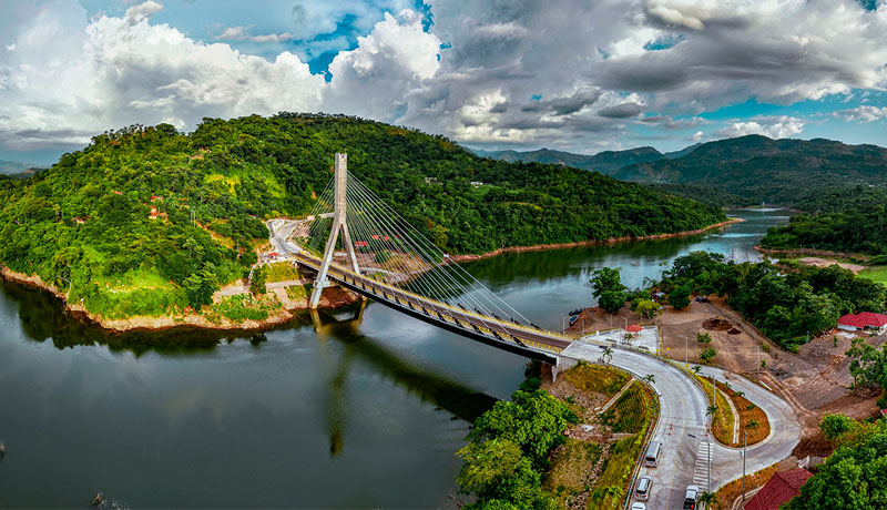 Bukele inaugura dos puentes sobre el río Torola con inversión de $37.5 millones