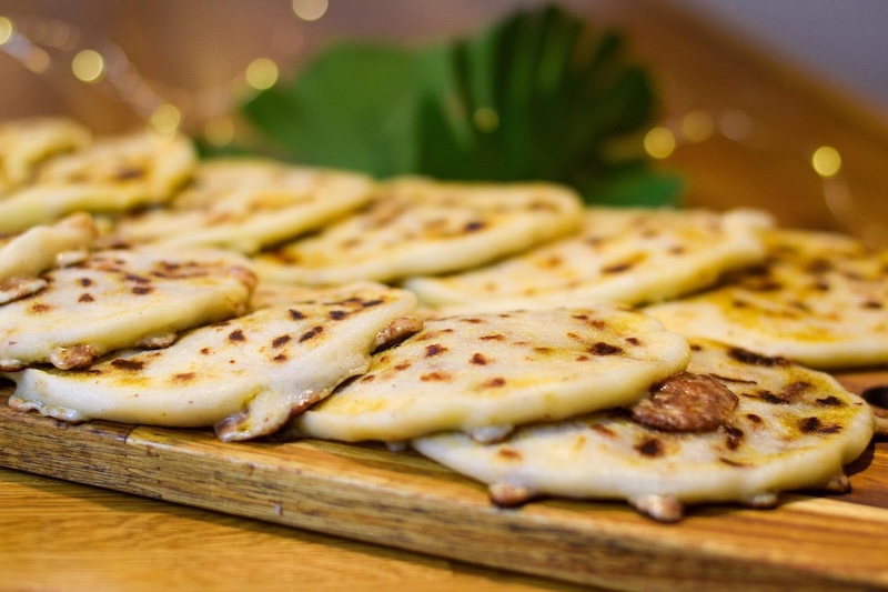 Las pupusas salvadoreñas conquistan Madrid gracias a emprendedores de Usulután