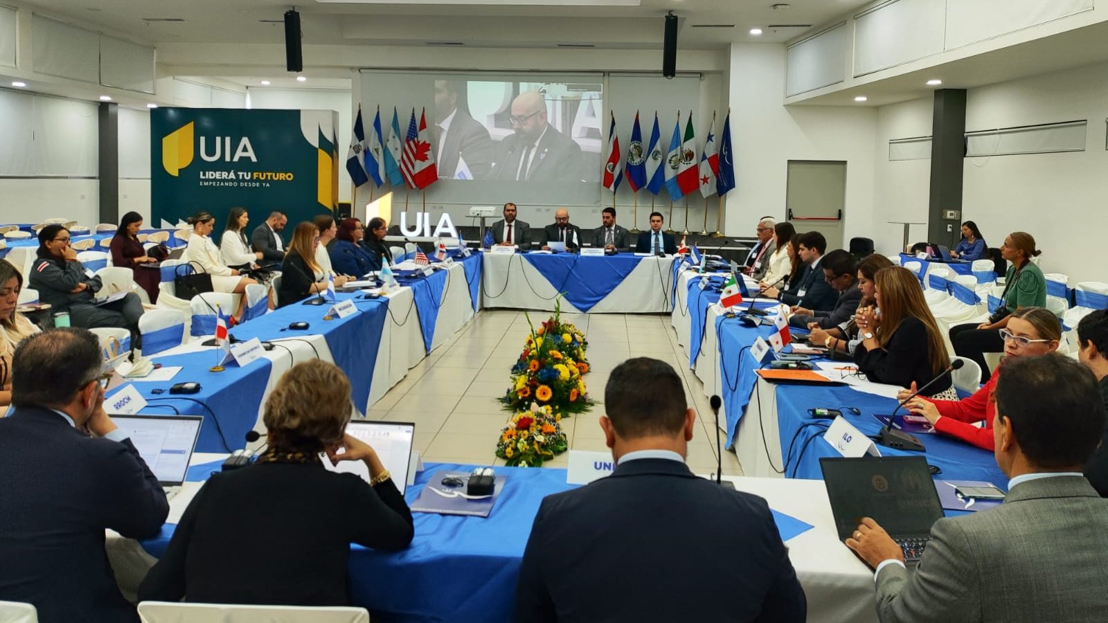 El Salvador participa en encuentro sobre movilidad y dice es importante “la reintegración sostenible” de migrantes