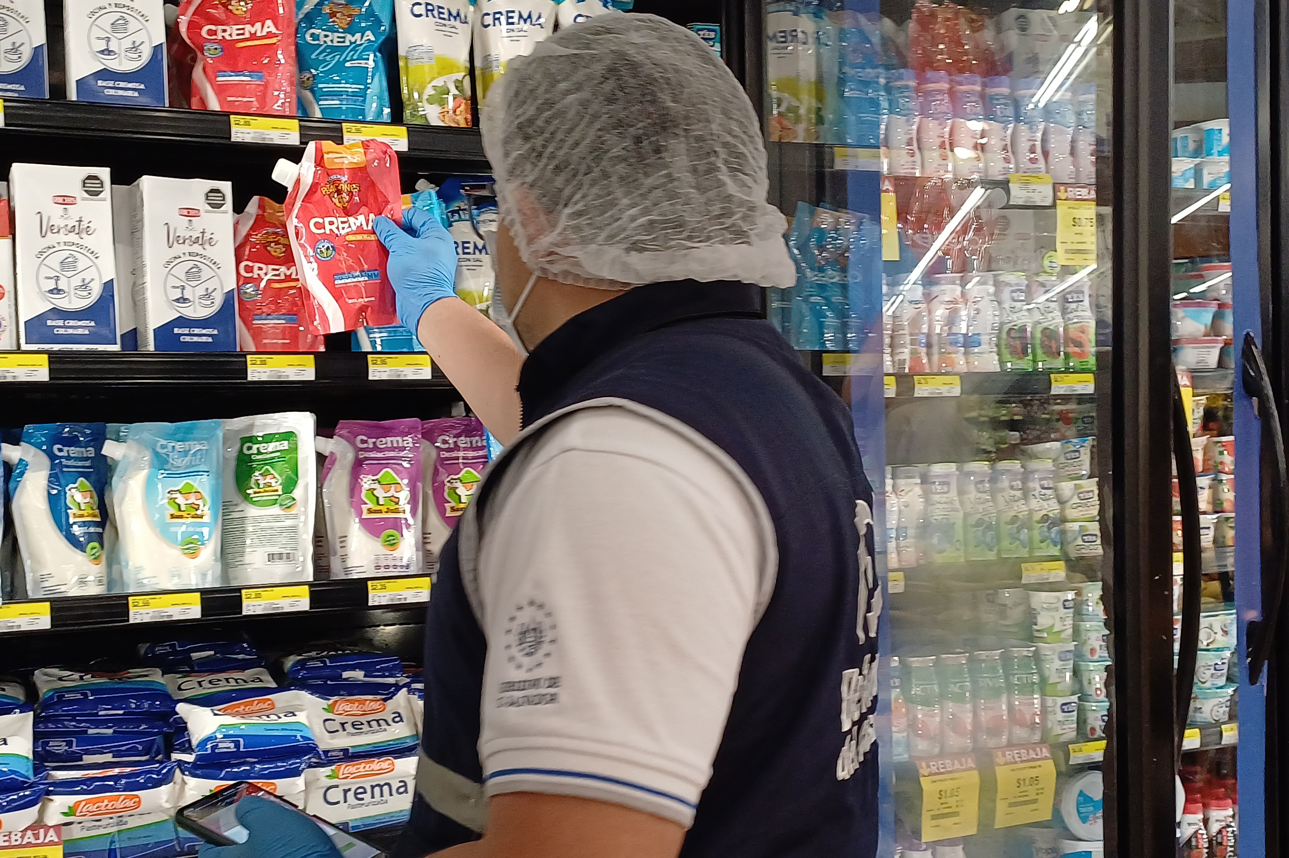 Defensoría encuentra más de 200 productos vencidos en vacaciones, 60 % en cocinas de restaurantes