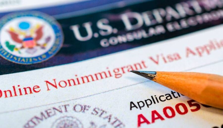 México prevé que suspensión de visas de EE.UU. no afectará a camioneros mexicanos