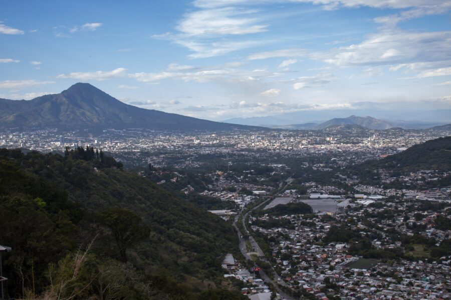El polvo del Sahara disminuirá a partir de este lunes