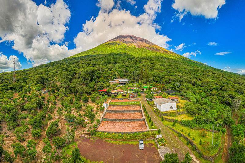 ¿Está permitido subir al volcán de San Miguel?