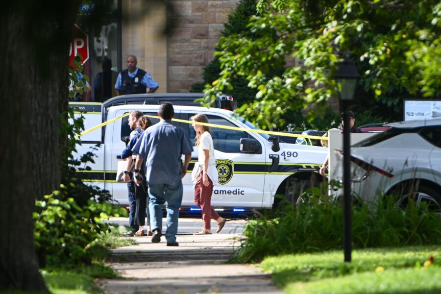 Al menos dos muertos y 20 heridos deja tiroteo en escuela de Minneapolis