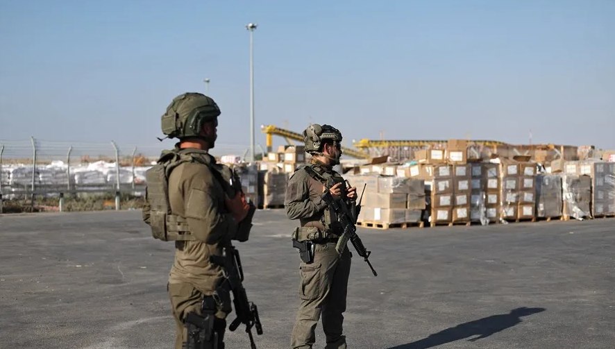 El enviado de EE.UU. en Oriente Medio visita un punto de reparto de comida en Gaza