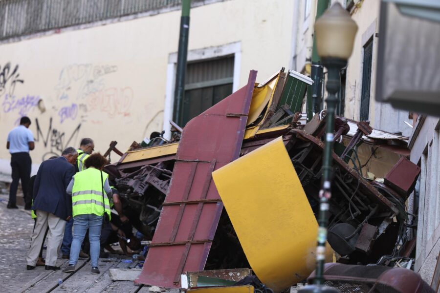 El primer ministro de Portugal rebaja a 16 el número de muertos en el accidente de Lisboa