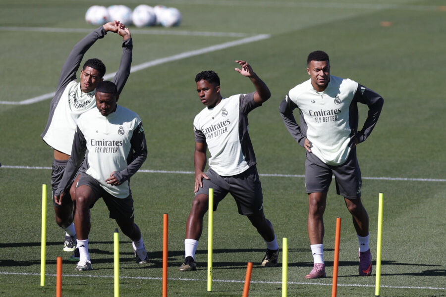 El Levante pone a prueba al Real Madrid antes del derbi