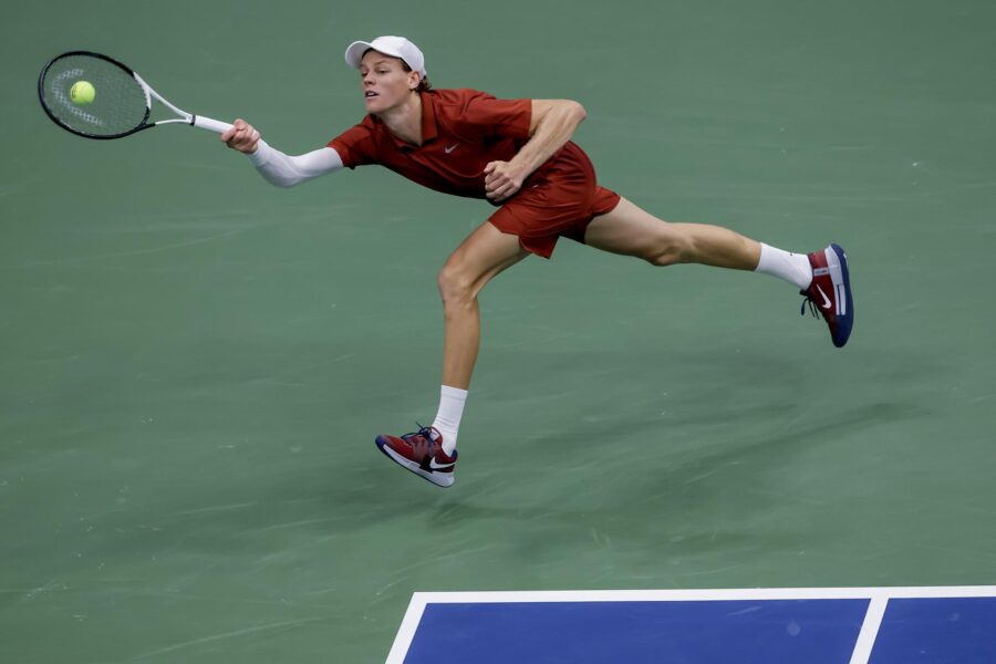 Sinner brilla, Khachanov sorprendentemente eliminado, y Davidovich avanza con fuerza en Pekín