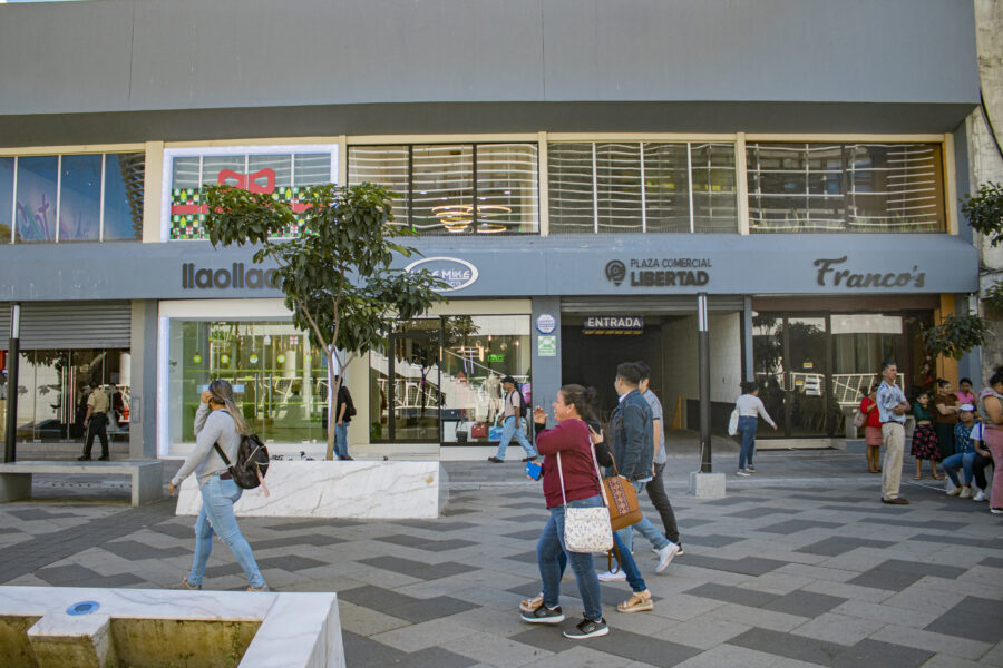 Más de un 90 % de los inversionistas del centro histórico de San Salvador son salvadoreños