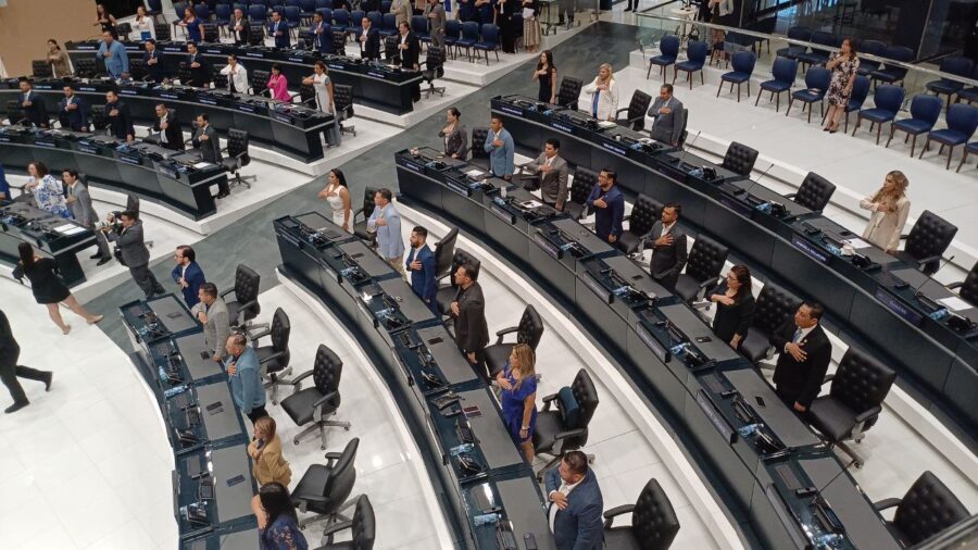 Oposición critica constante aprobación de préstamos y pide al gobierno ordenar finanzas