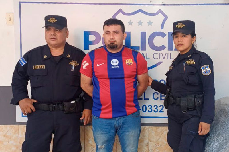 Detienen en San Rafael Cedros a conductor con 259 grados de alcohol