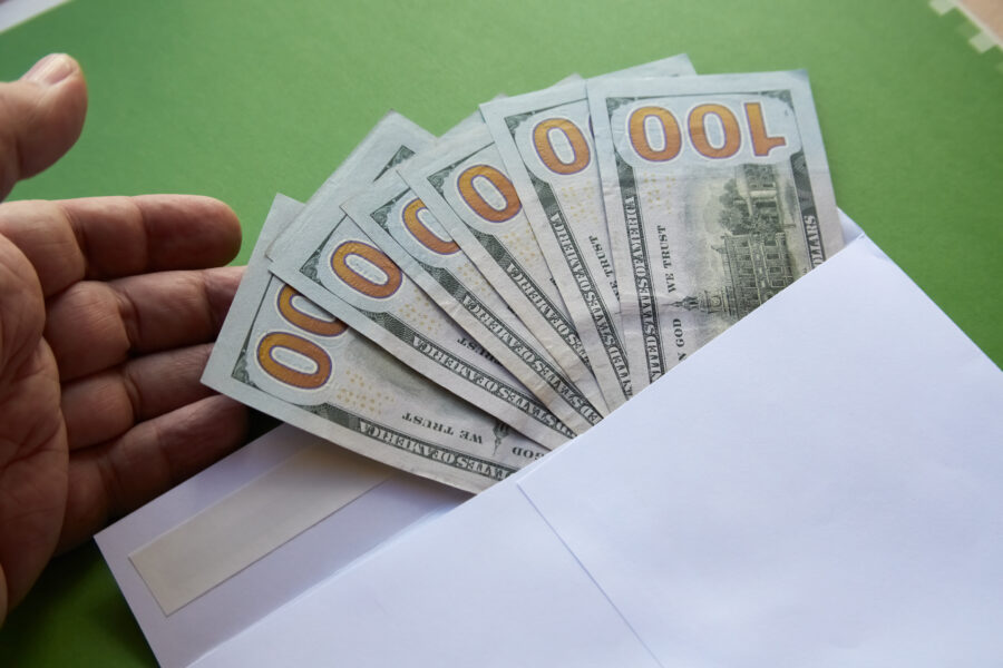 Impuesto sobre remesas en EE.UU. reduciría al menos un 0.37 % los flujos durante primer trimestre de 2026