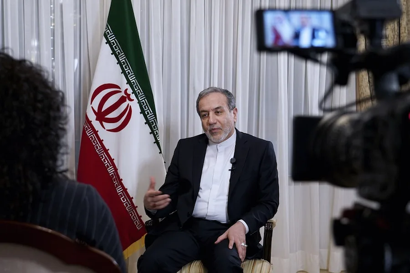 Irán dispuesto a retomar negociaciones nucleares con EE.UU. bajo nuevas condiciones