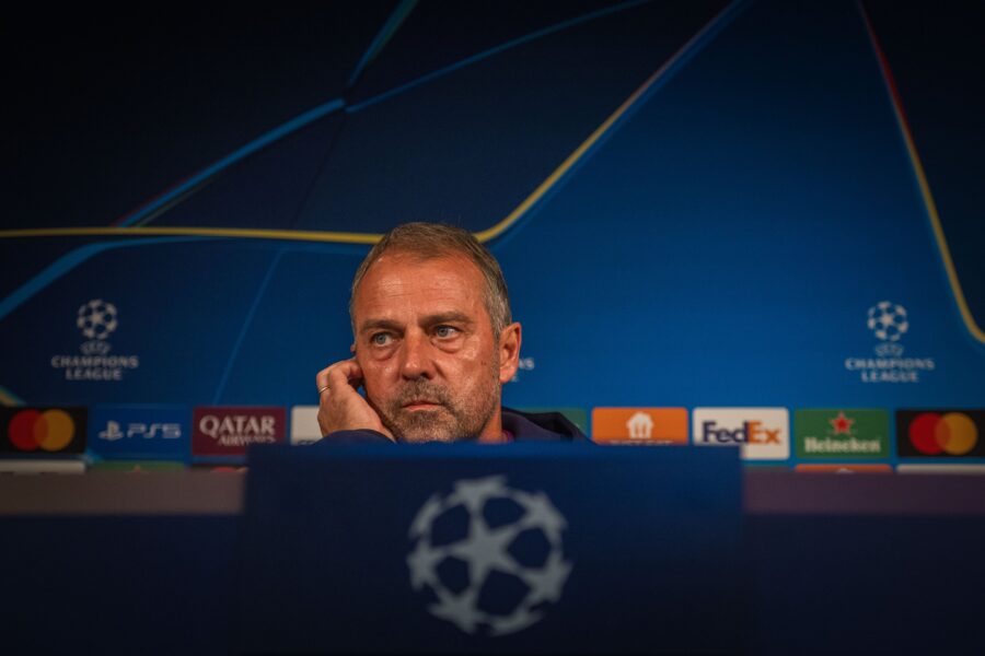 Hansi Flick se perderá el Clásico ante el Real Madrid tras ser sancionado