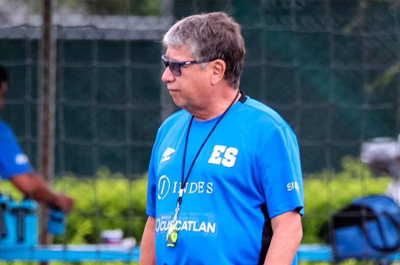 El “Bolillo” Gómez afirma que la Selecta está lista para enfrentar a Surinam