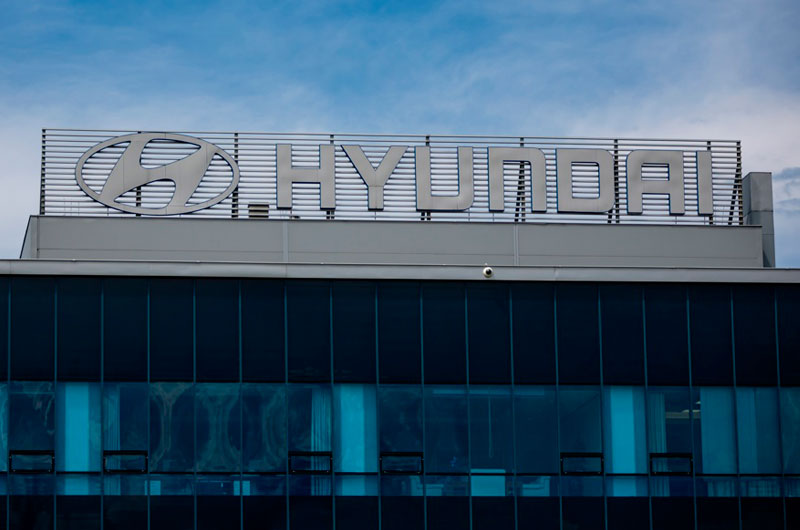 Más de 450 detenidos en fábrica de Hyundai en EEUU tras redada de inmigración