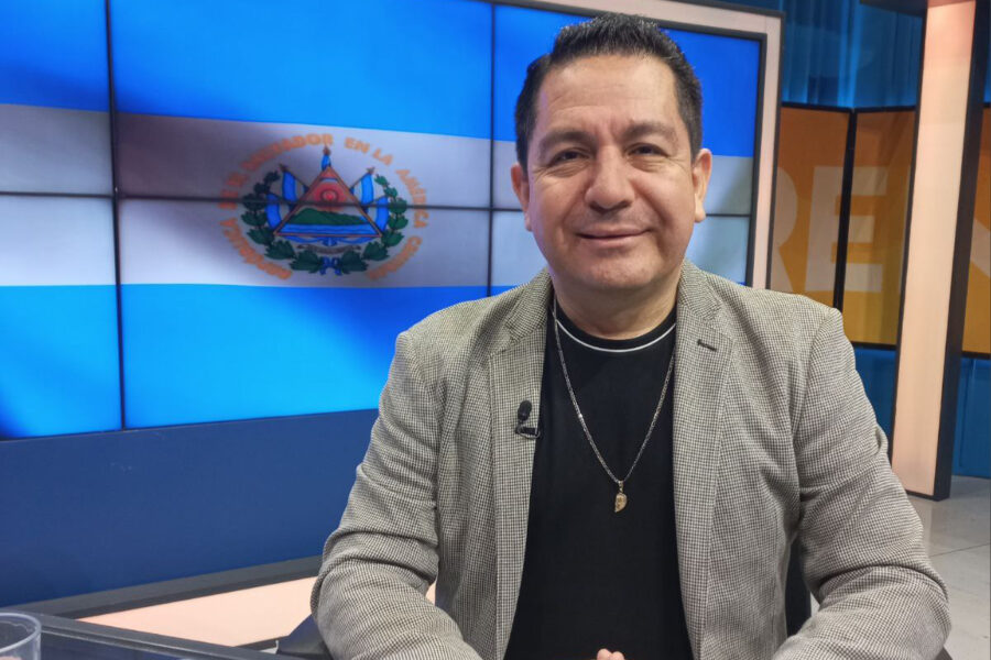 «Habría que canonizar a la ministra Karla Trigueros», dice presidente de Colegios Privados por medidas disciplinarias