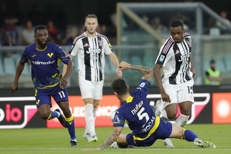 Juventus empata ante Verona y salva invicto gracias al VAR