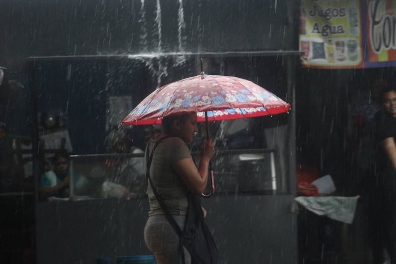 Lluvias y tormentas afectarán varias zonas de El Salvador este martes