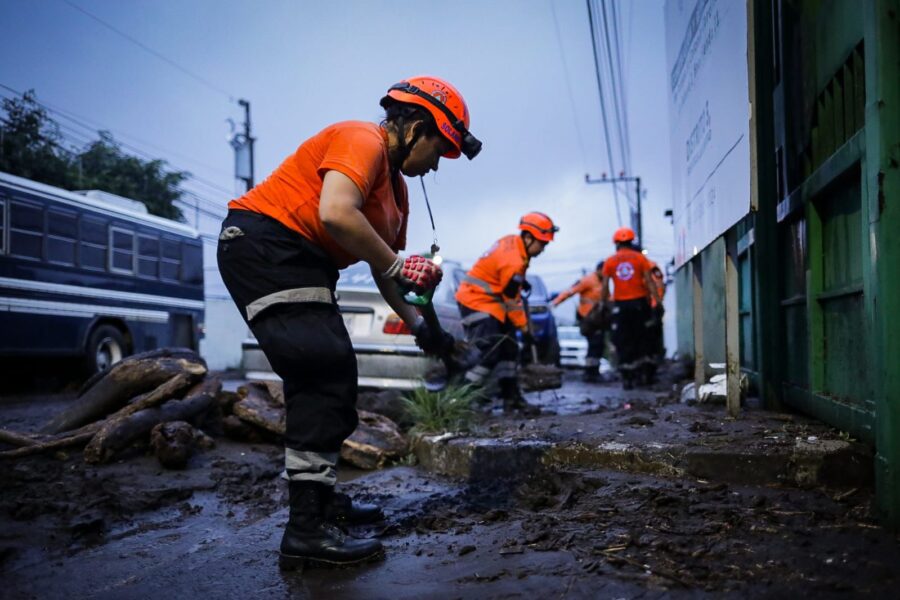 Cinco ríos y dos quebradas se desbordaron por las lluvias del domingo