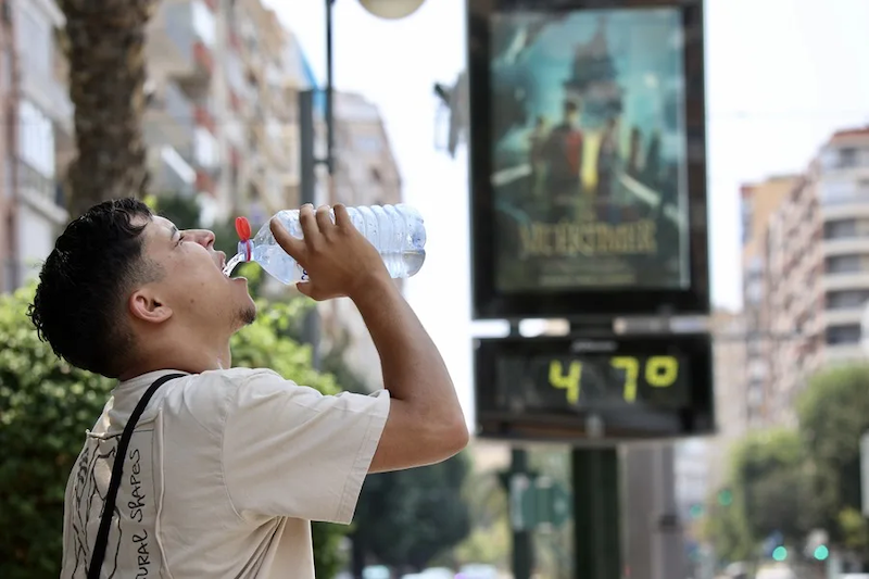 Calor extremo afectó a 1,800 millones por cambio climático entre junio y agosto