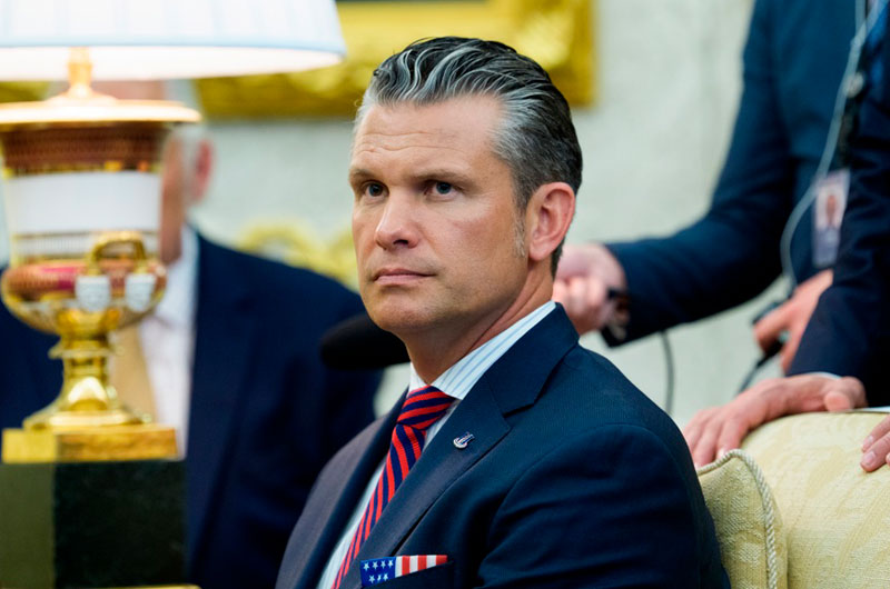 «Maduro tiene muchas decisiones que tomar», advierte Hegseth, secretario de Guerra de EEUU