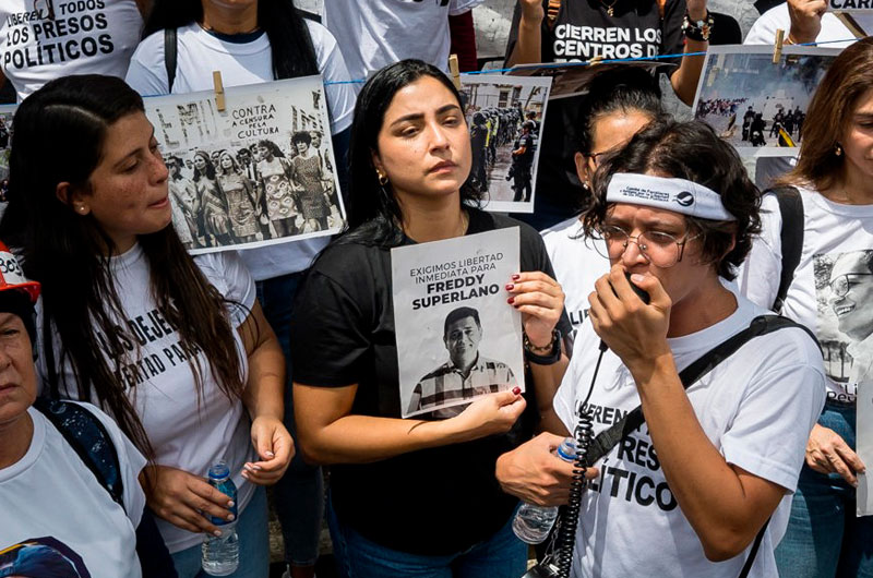 Oposición venezolana confirma traslado de activistas presos pero sin saber paradero