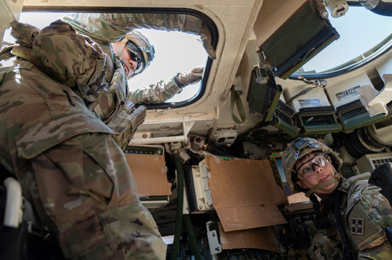 NBC: EE.UU. planea ataques terrestres con drones contra narcos en Venezuela