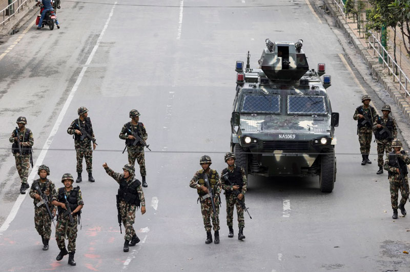 Más de 10,300 presos continúan fugados tras las protestas en Nepal