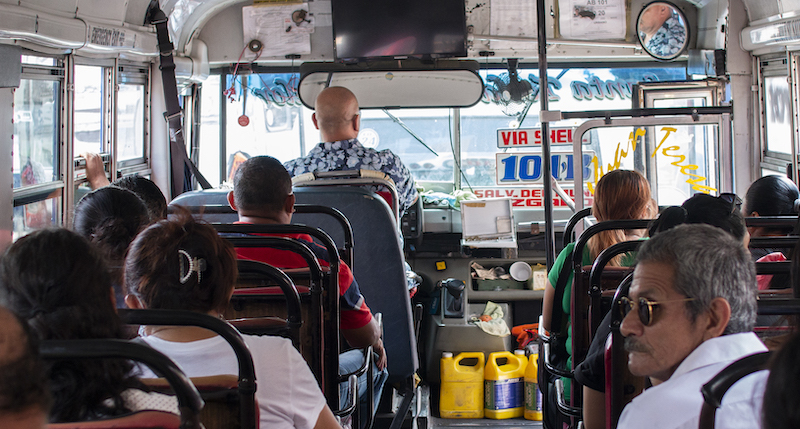 Programa con el BID incluiría análisis tarifario diferenciado en transporte para grupos vulnerables