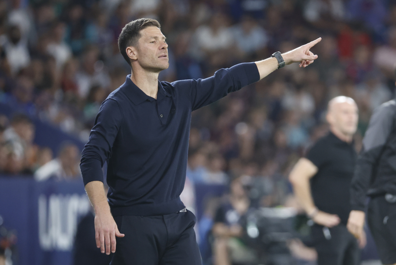 Karanka confía en que Xabi Alonso “enderezará” situación del Real Madrid