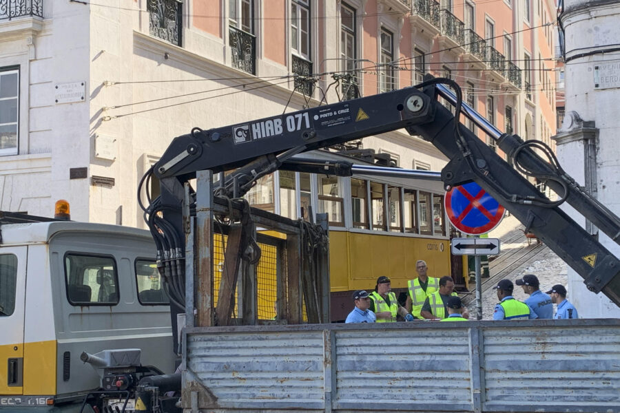 Identificados ya todos los fallecidos de ocho nacionalidades en el accidente de Lisboa