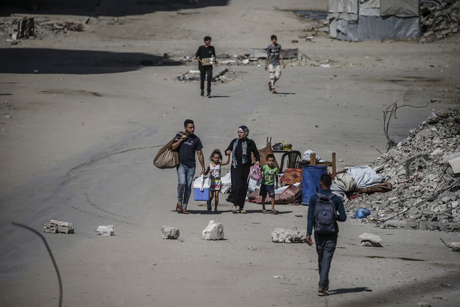 Ejército israelí mata a 60 palestinos mientras Trump dice negocia liberación de 48 rehenes con Hamás