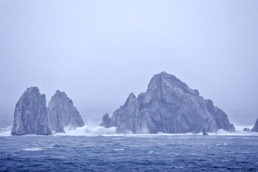 La tormenta tropical Lorena se forma frente a las costas del Pacífico mexicano