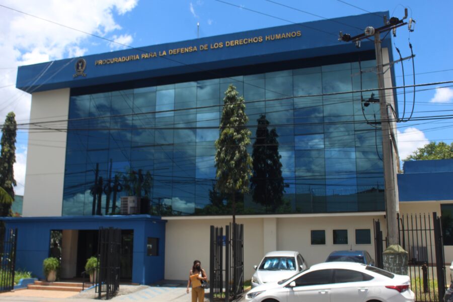 Casi 8,000 personas pidieron intervención de PDDH para conocer la condición de sus familiares en prisión