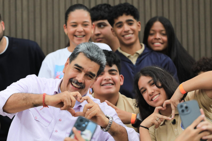 Maduro dice que Venezuela tendrá su propia IA y se darán clases sobre el tema en escuelas