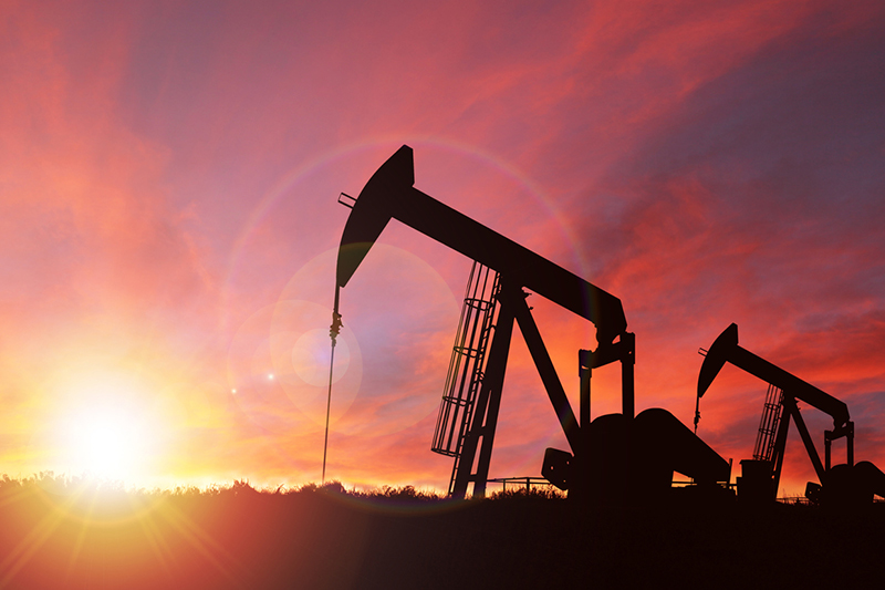 El petróleo de Texas modera su subida al 5.86 %, hasta los $96.23 el barril