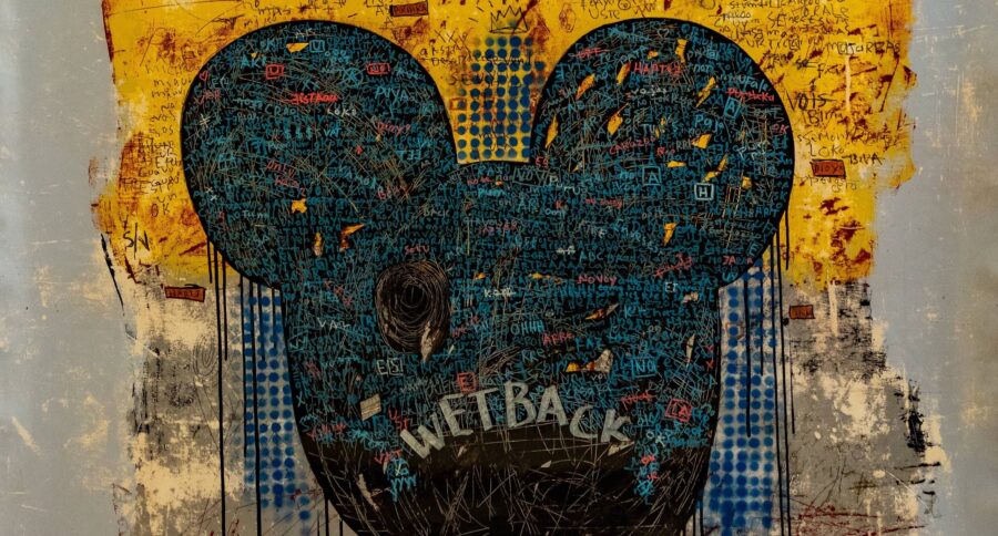 El Centro Histórico de San Salvador se pone de cabeza en «Atrófica», exposición de Óscar López