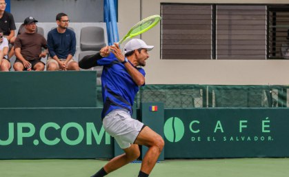 Copa Davis: Marcelo Arévalo cae en el debut y Rumanía se adelanta en la serie