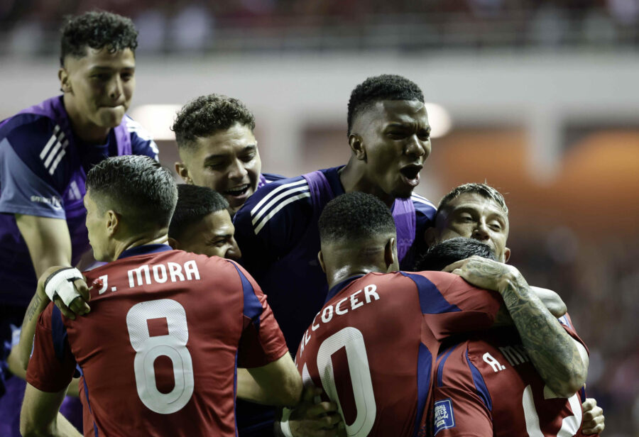 Costa Rica goleó 4-1 a Nicaragua y sigue en la lucha mundialista
